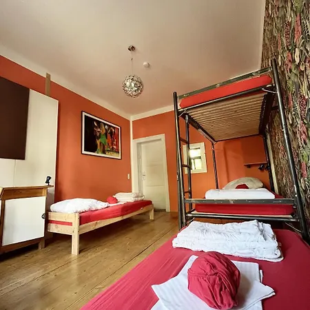 شباب هومبلانيت * لبسيا