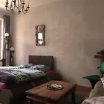 Homeplanet Хостел *