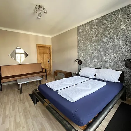 Homeplanet Hostal *